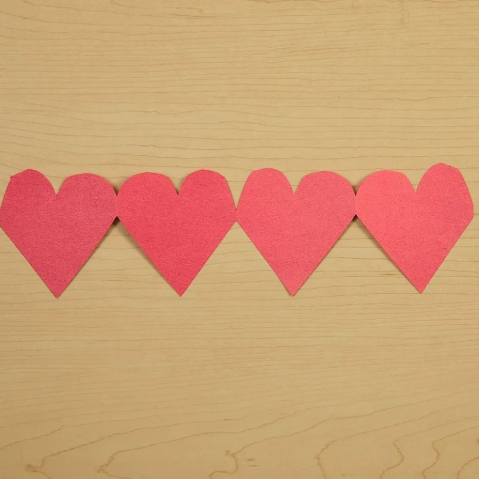 Colorations® 9" x 12" Valentine's Construction Paper Kit