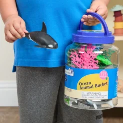 Excellerations® Ocean Animal Bucket - Set of 33 Pieces