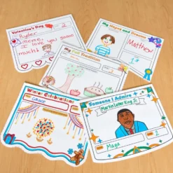Ready to Decorate® Pennants Posters Classroom Pack - 120 Posters