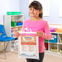 Really Good Stuff® Spanish Math Skills Numeracy Centers Grades 3-6 (Centros de Aritmetica)