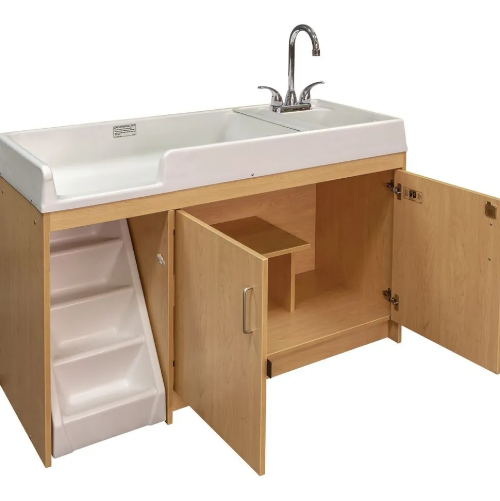 Walkup Changing Center - Maple/Maple